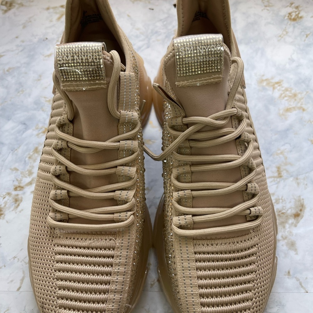 Steve Madden Maxima rhinestone Tan Women's Sneakers *NEW* - Picture 1 of 5